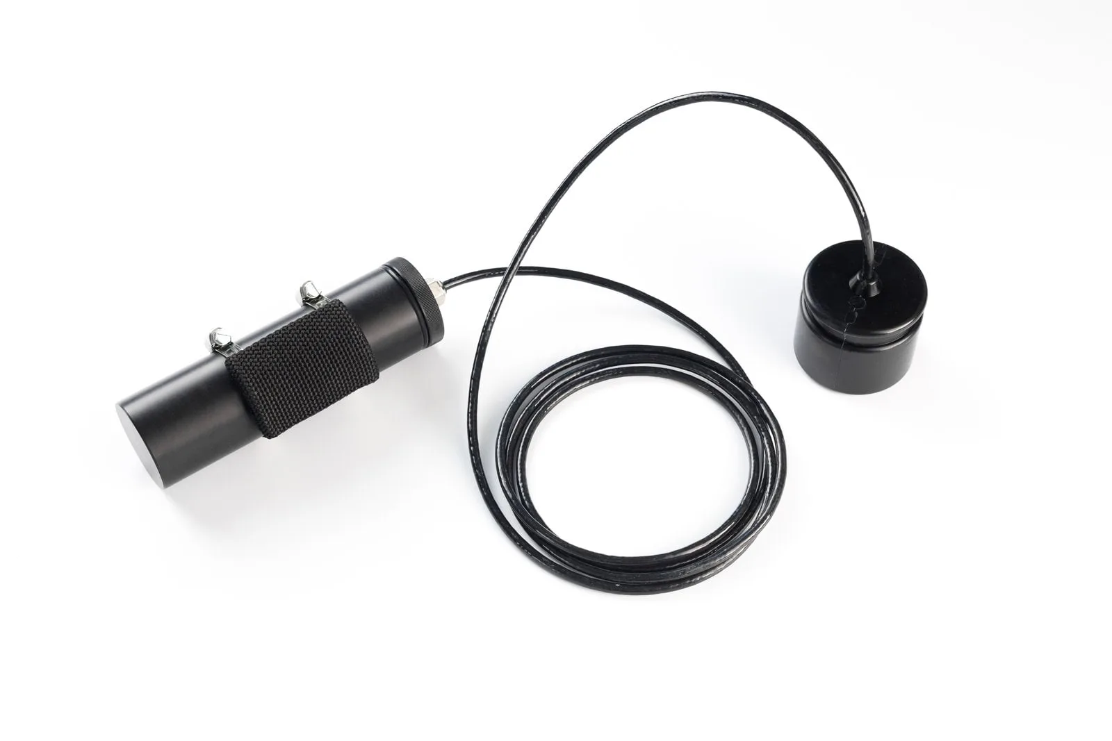 The direction-finding antenna and the responder beacon of the VigilArc system